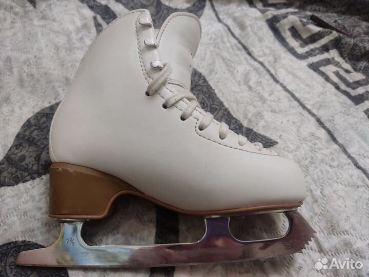 Edea motivo 210 19,7 см по стельке