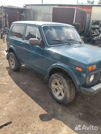 LADA 4x4 (Нива) 1.7 МТ, 1998, 130 000 км