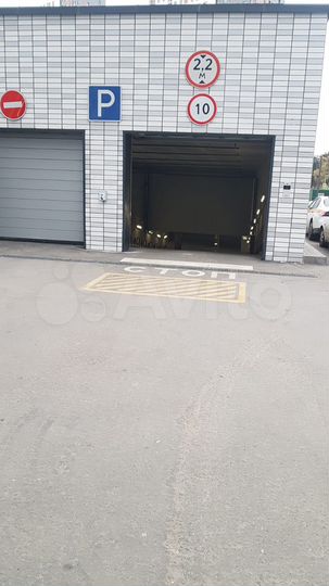 Машиноместо, 13 м²