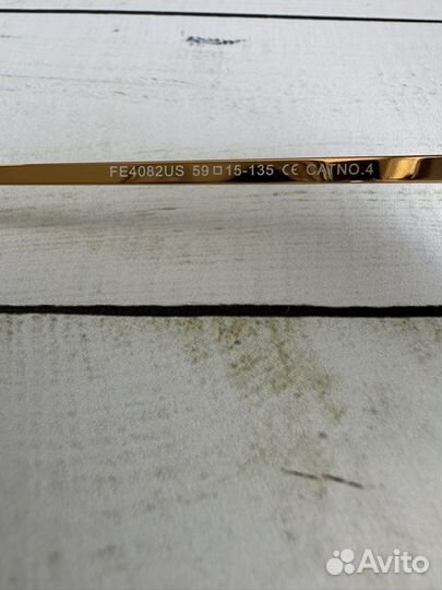 Солнцезащитные очки Fendi