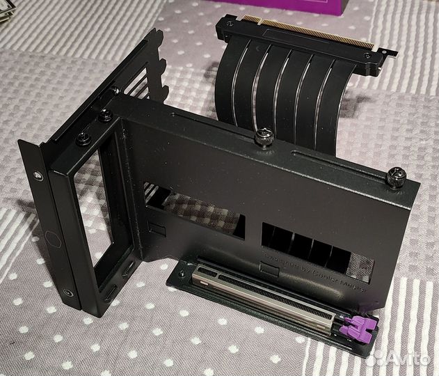 Райзер и вертикальный держатель Cooler Master