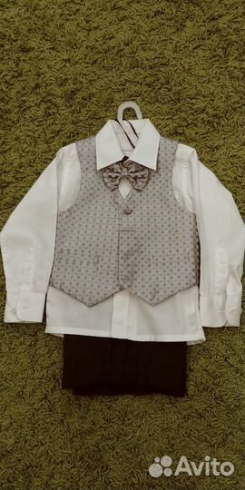 Классический костюм мальчику 3-4года