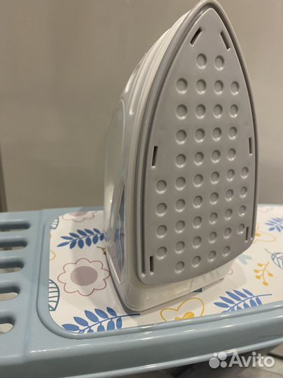 Гладильная доска и утюг Полесье