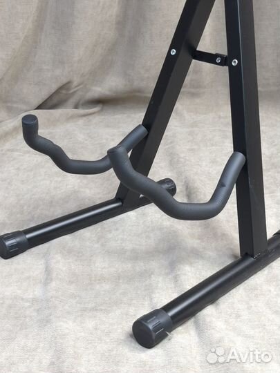 Стойка для гитары