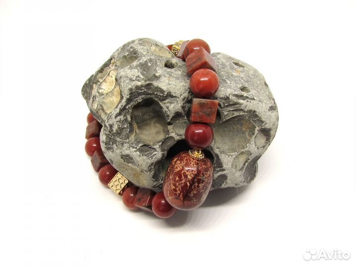 Браслет женский из натуральных камней
