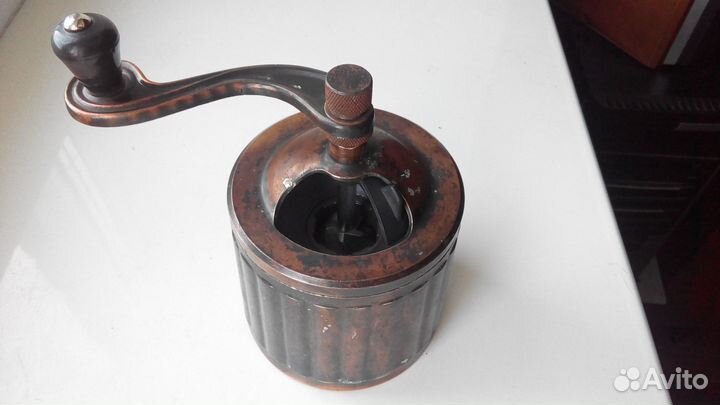 Ручная кофемолка СССР