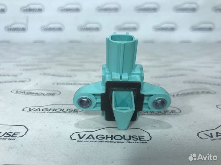 Датчик удара передний правый Audi A5 8T 1.8 cjeb