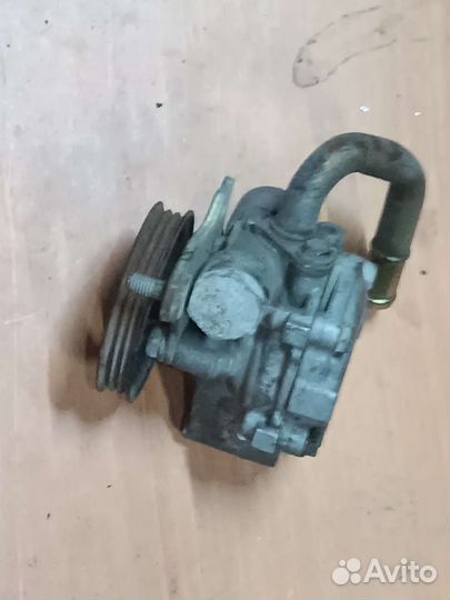 Насос гур Тойота Дует