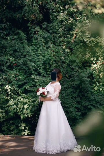 Свадебное платье