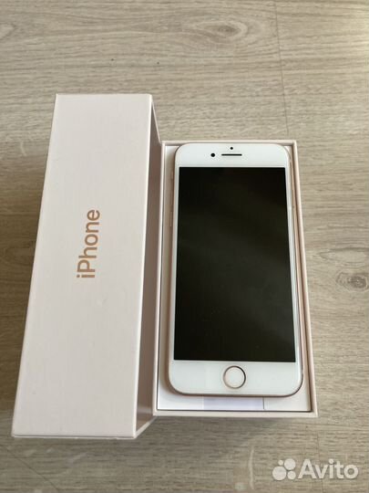 iPhone 8, 64 ГБ