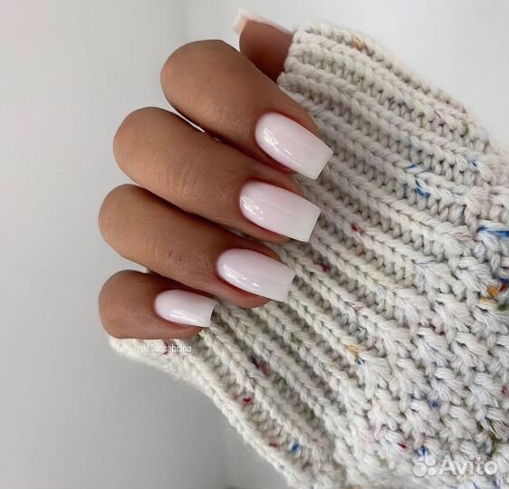 Наращивание ногтей, маникюр и педикюр