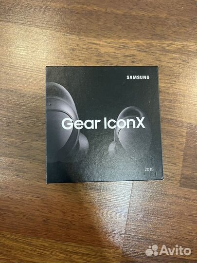 Беспроводные наушники samsung gear iconX