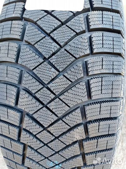 Pirelli Winter Ice Zero 225/55 R18 102H