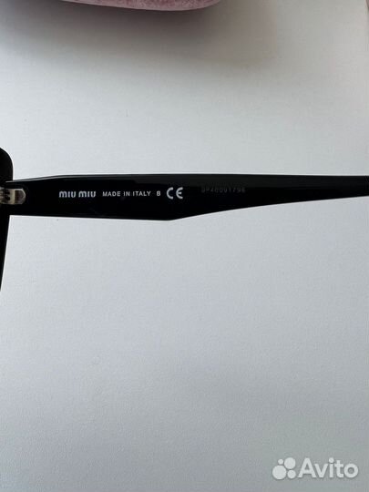 Солнцезащитные очки miu miu