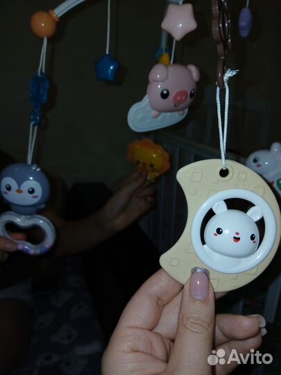 Мобиль на кроватку с проектором