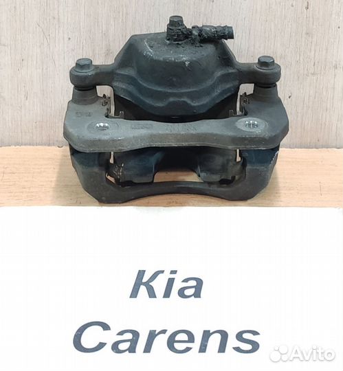 Суппорт передний Rh Kia Carens, 2004г