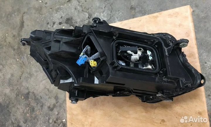 Mercedes w222, передняя левая фара, оригинал