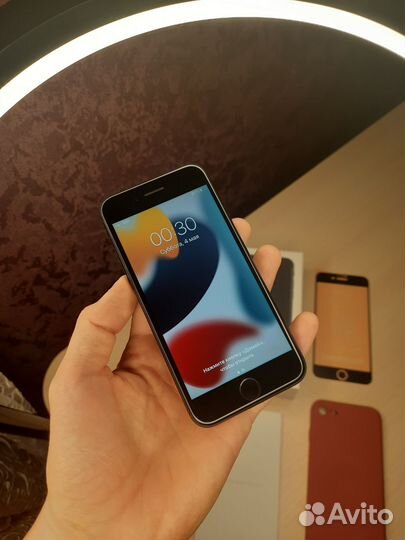 iPhone 7, 32 ГБ