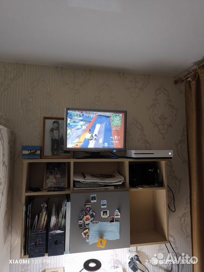 Xbox ONE S 512гб + монитор 19 с переходником