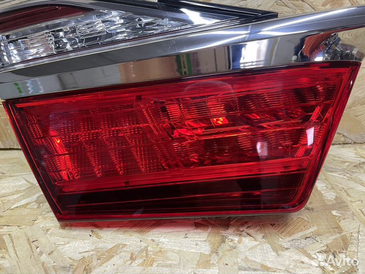 Фонарь задний левый Toyota Camry 55