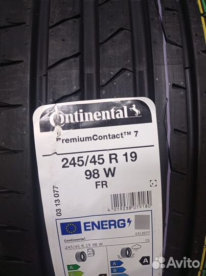Continental PremiumContact 7 245/45 R19 98W