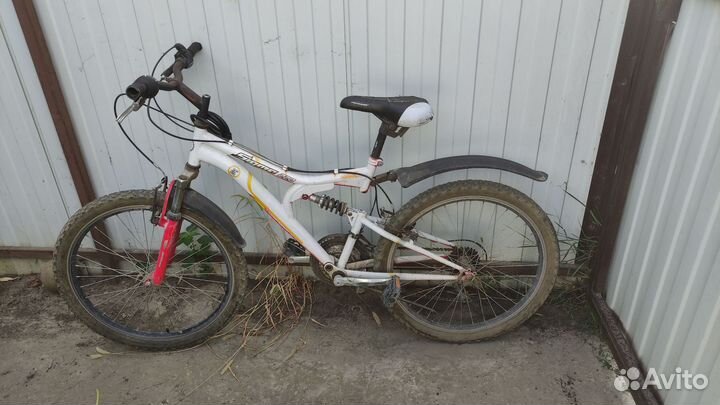 Велосипед горный двуподвесный бу 24