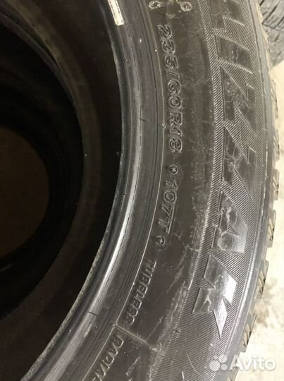 Bridgestone Blizzak DM-V1 235/60 R18