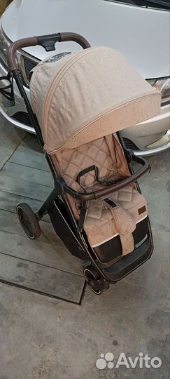 Коляска прогулочная