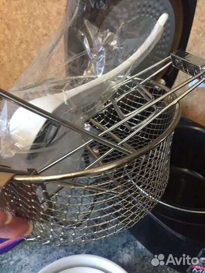 Продам мультиварку Redmond 250