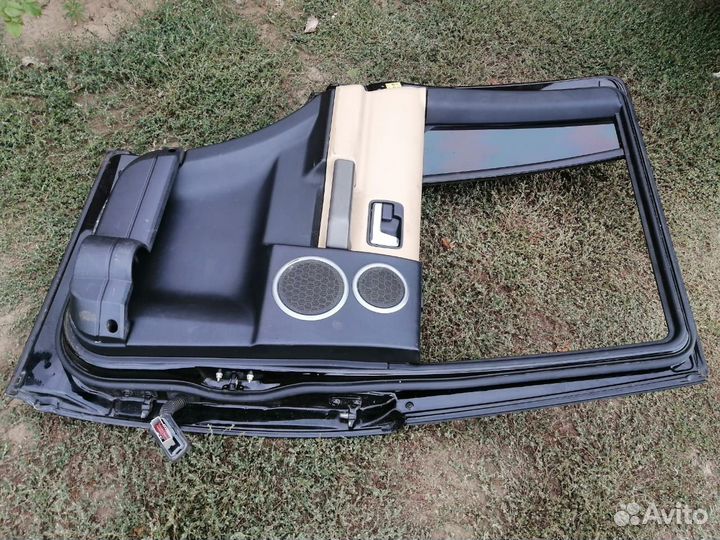 Продам дверь Ленд Ровер Дискавери 3 в сборе