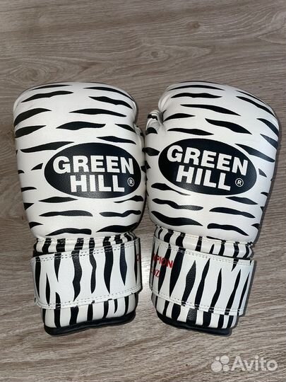 Боксерские перчатки 12 oz Green Hill