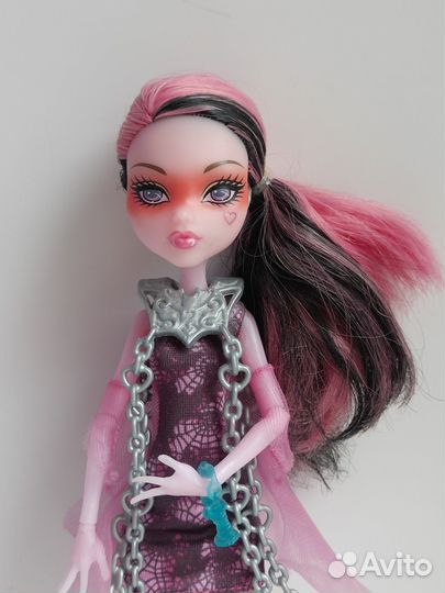 Monster High Дракулаура