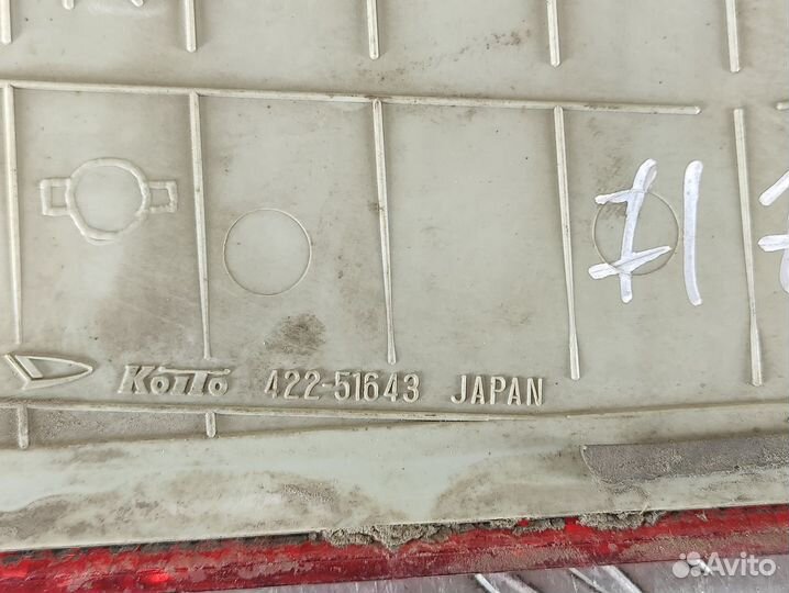 Фонарь задний внутренний правый Daihatsu Atrai 7