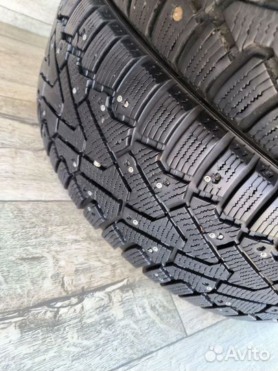 Pirelli Ice Zero 225/65 R17