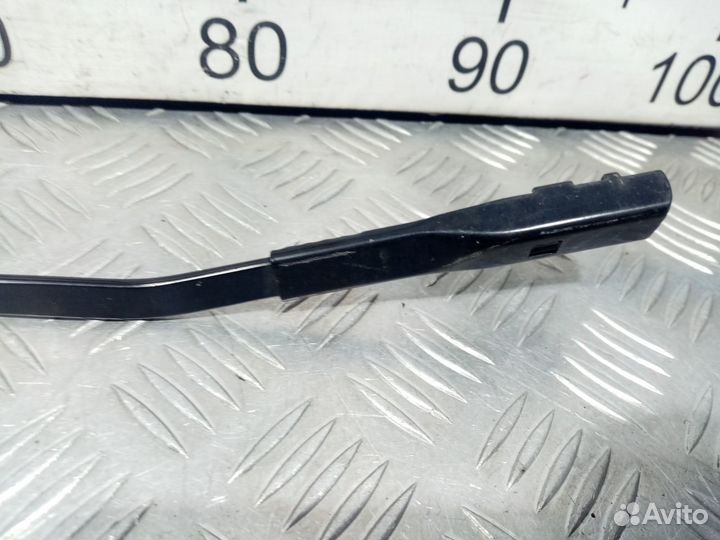 Б/У Поводок стеклоочистителя передний левый#001