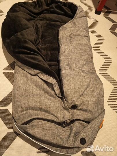 Зимний конверт в прогулочную коляску