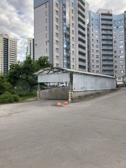Машиноместо