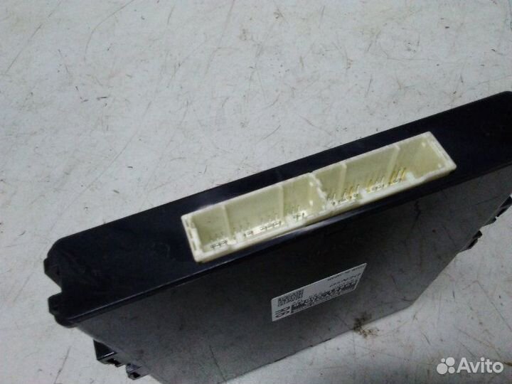 Блок электронный Toyota Land Cruiser Prado