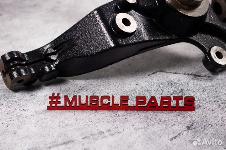 Кулак поворотный правый 5l5z3105aa 2001-2010 Ford