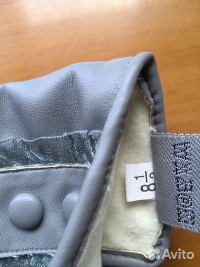 Женские перчатки