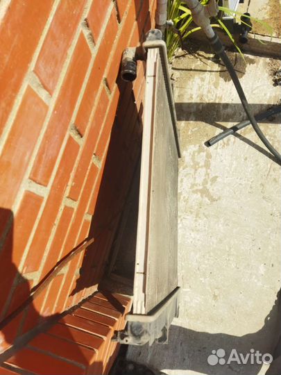 Радиатор охлаждения L 200