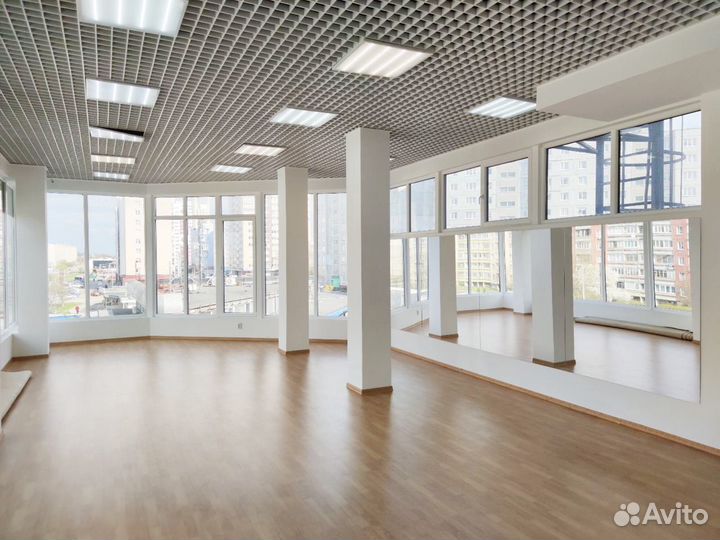 Танцевальный, спортивный зал 70 м.кв