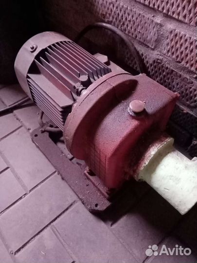 Мотор редуктор