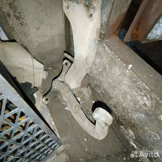 Балка передняя на Мерседес т1