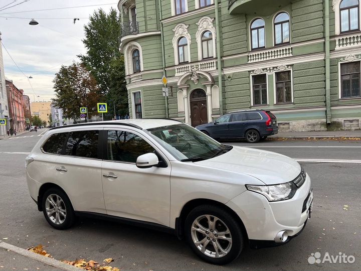 Mitsubishi Outlander 3.0 AT, 2014, 74 000 км