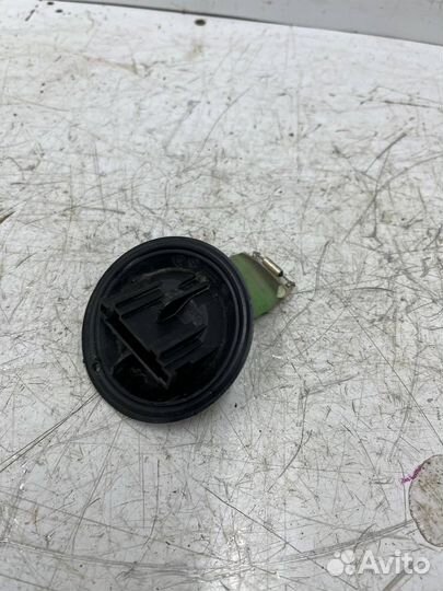 Резистор печки Skoda Fabia 2