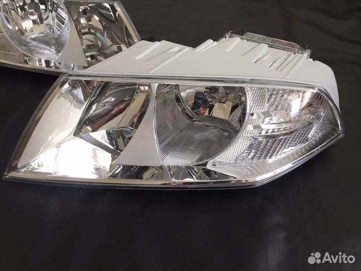 Фара (1шт) Skoda Octavia A5 (2004-2008)