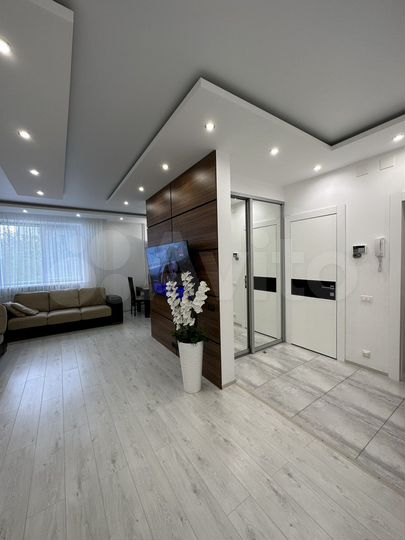 3-к. квартира, 84 м², 1/5 эт.