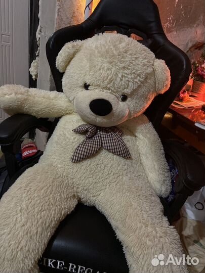 Плюшевый медведь
