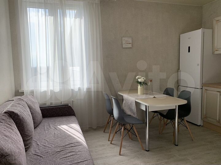 2-к. квартира, 60 м², 8/24 эт.